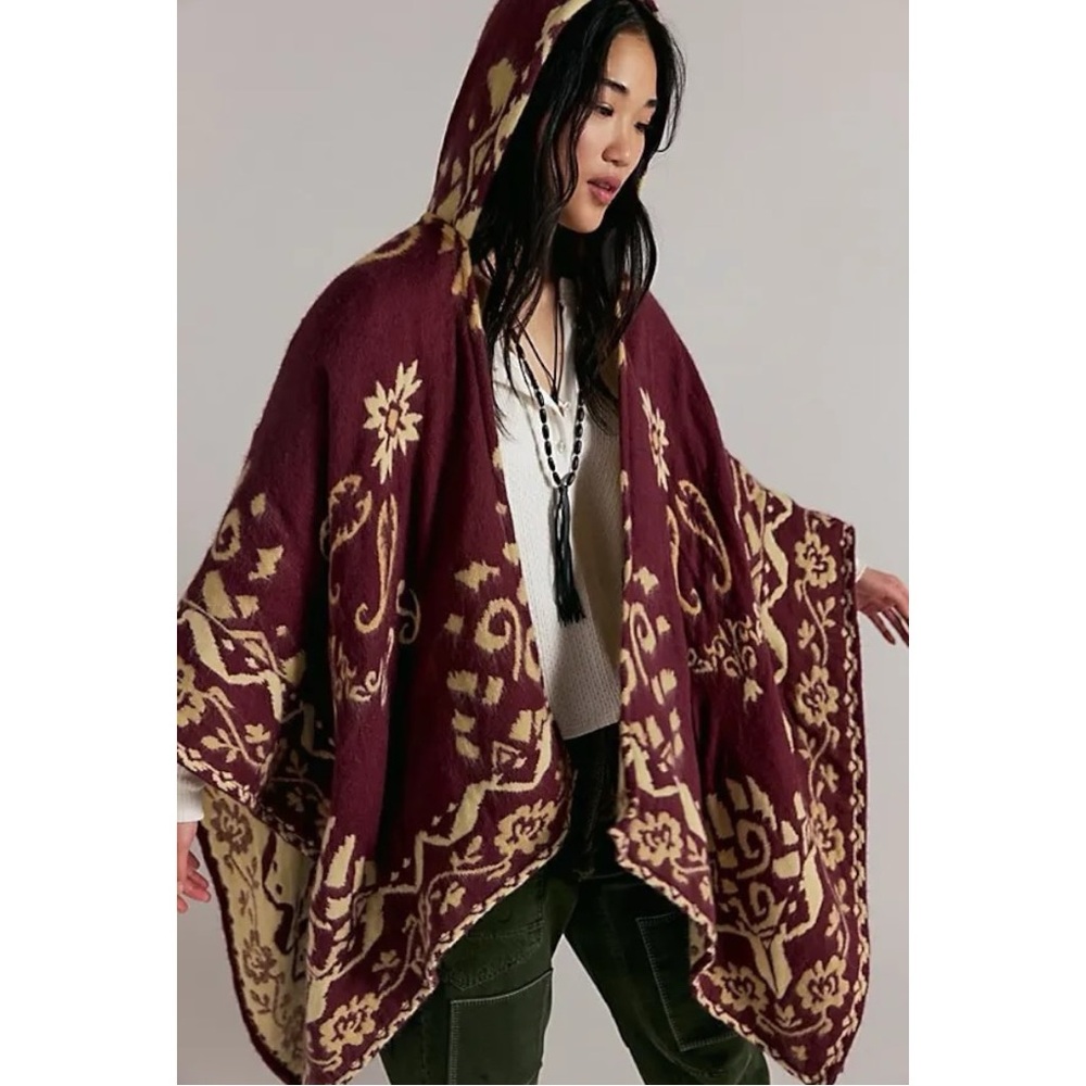 Free People Bohemian Rown Printed Hooded Sweater Duster Poncho Maroon NWT OS